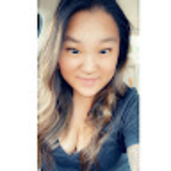 Meet your Posher, Ashley - Picture 1 of 2